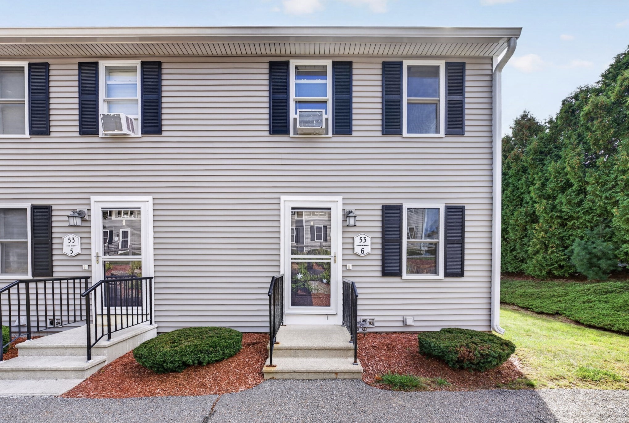 53 Olde Colonial Dr # 6