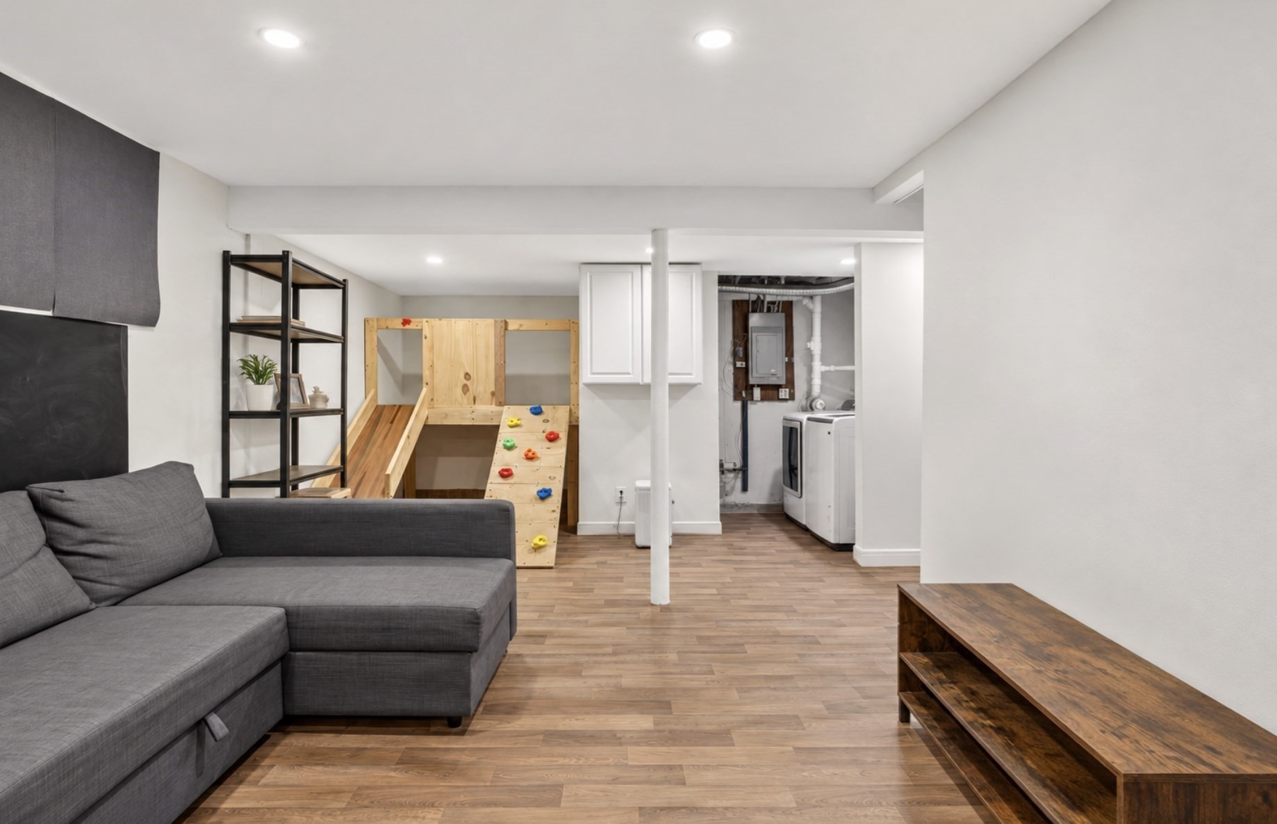 53 Olde Colonial Dr # 6
