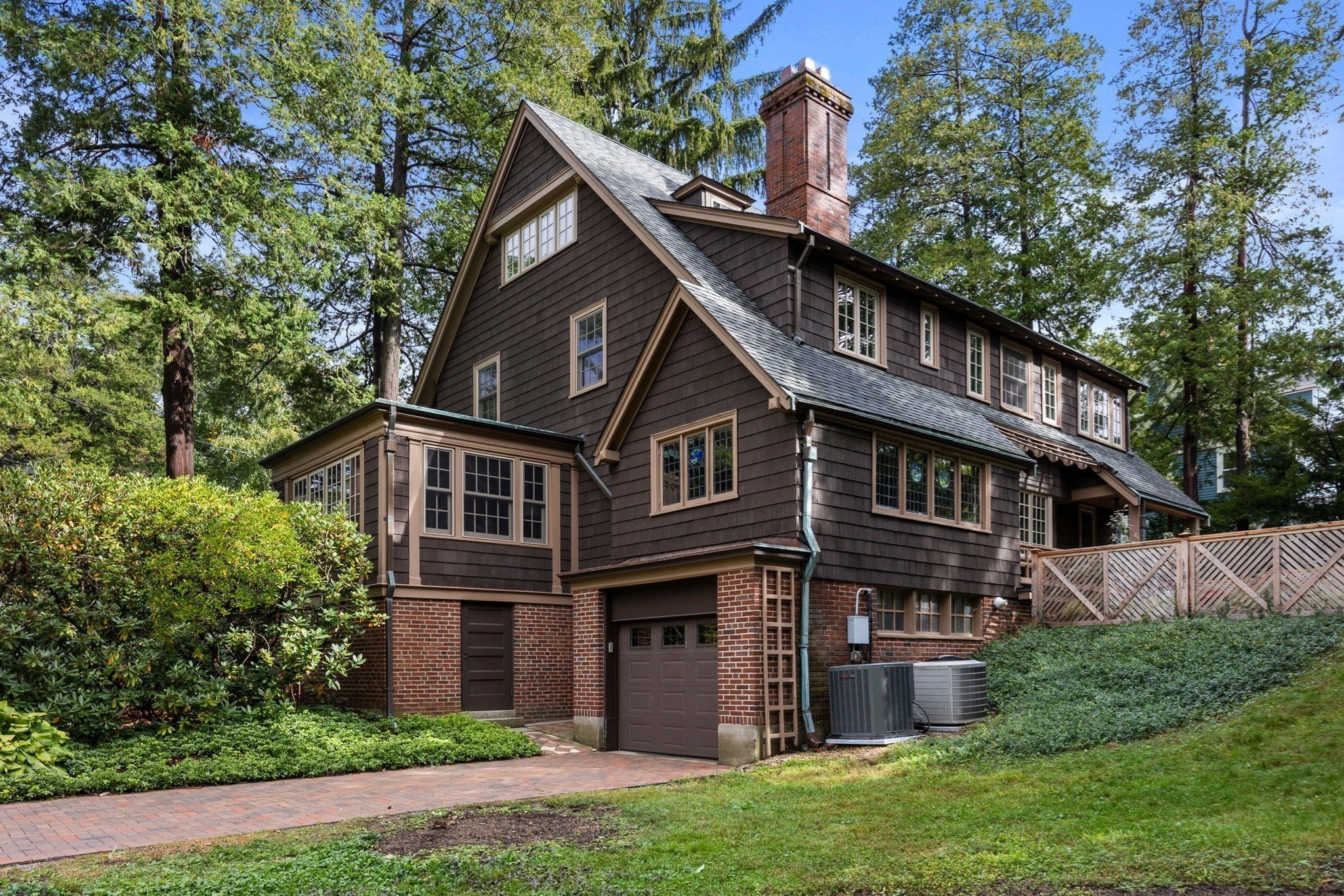 34 Hancock Ave