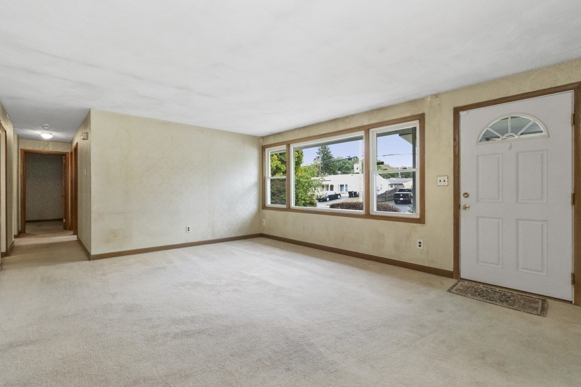 68 Colgate Rd