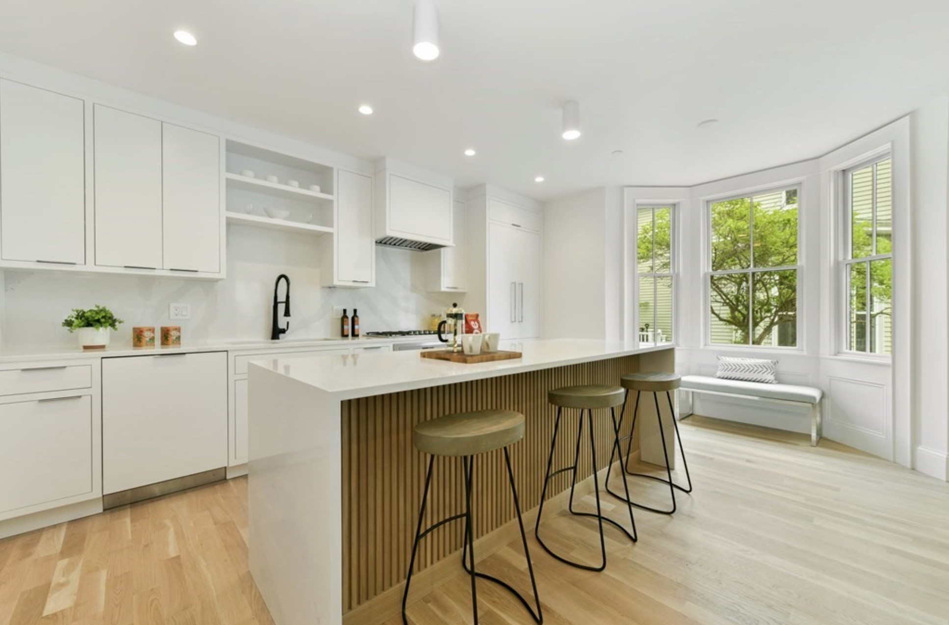 15 Pleasant St # 1
