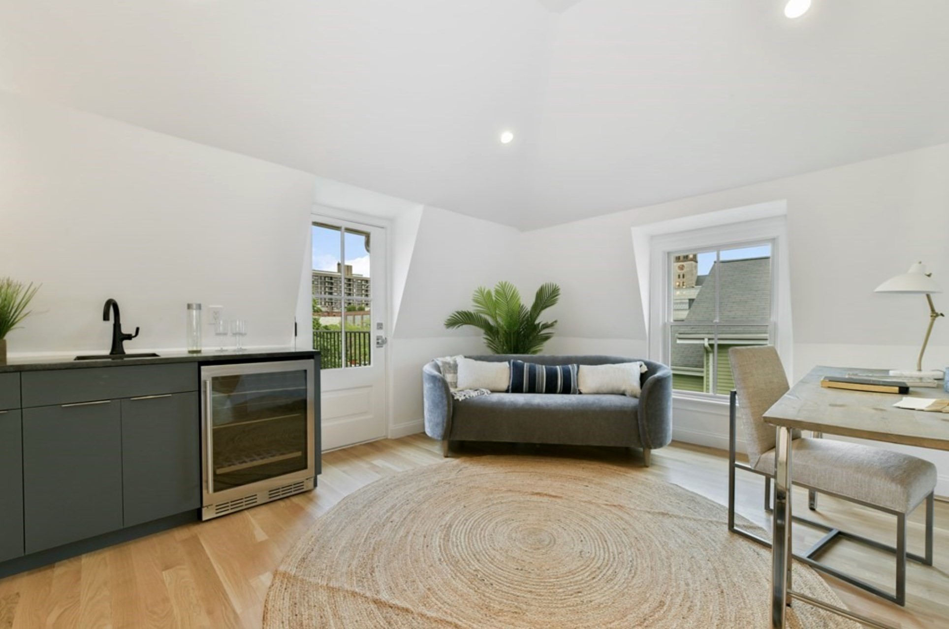15 Pleasant St # 1