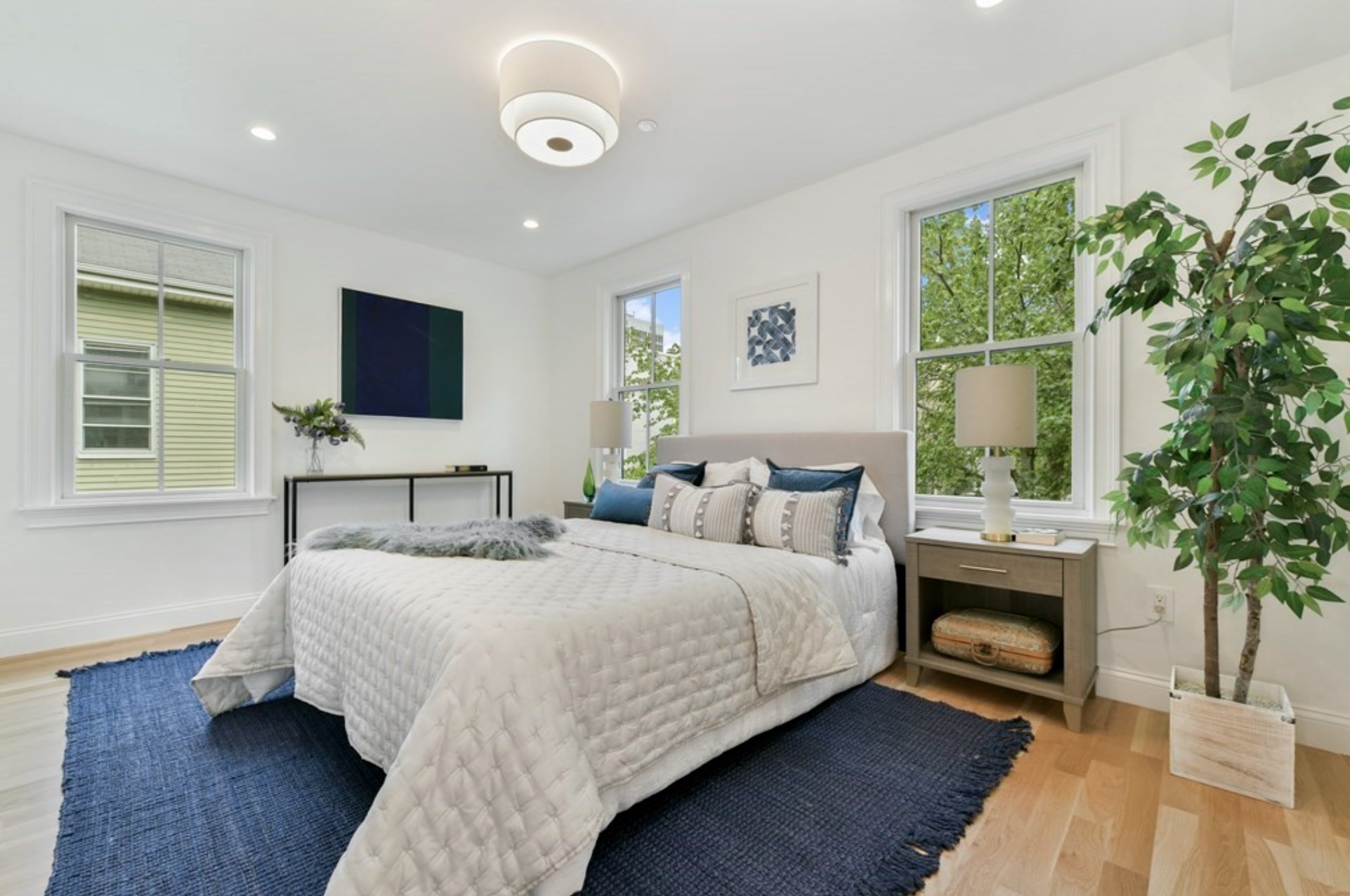 15 Pleasant St # 1