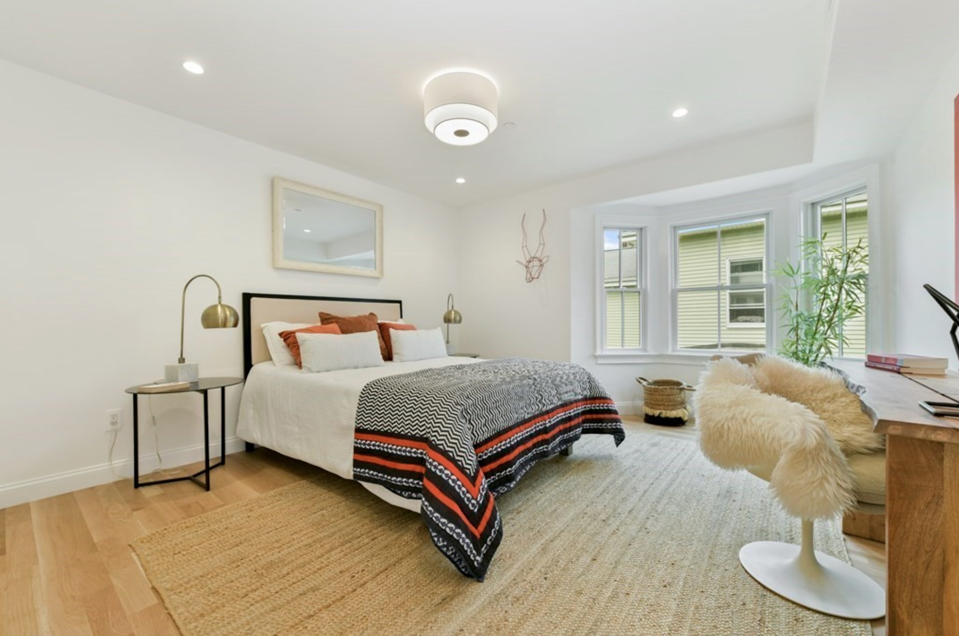 15 Pleasant St # 1