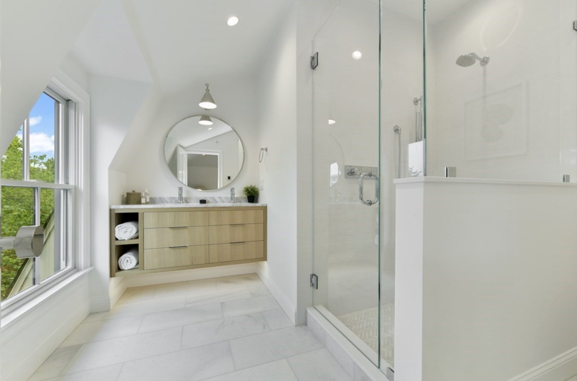15 Pleasant St # 1