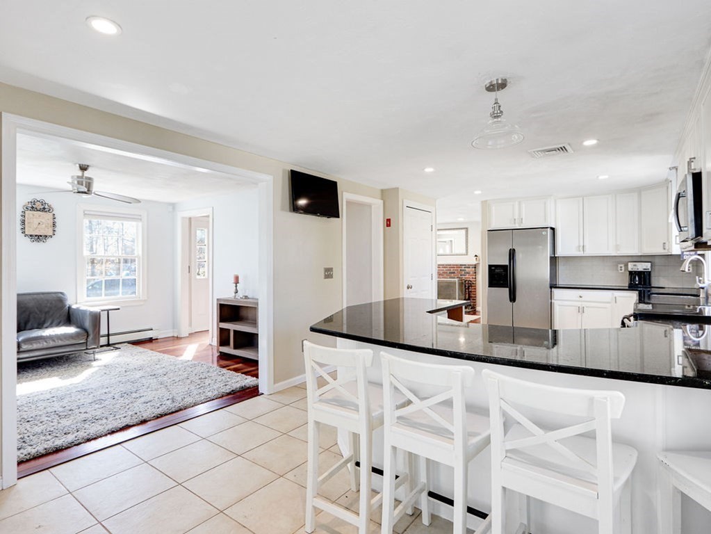 19 Crest Rd