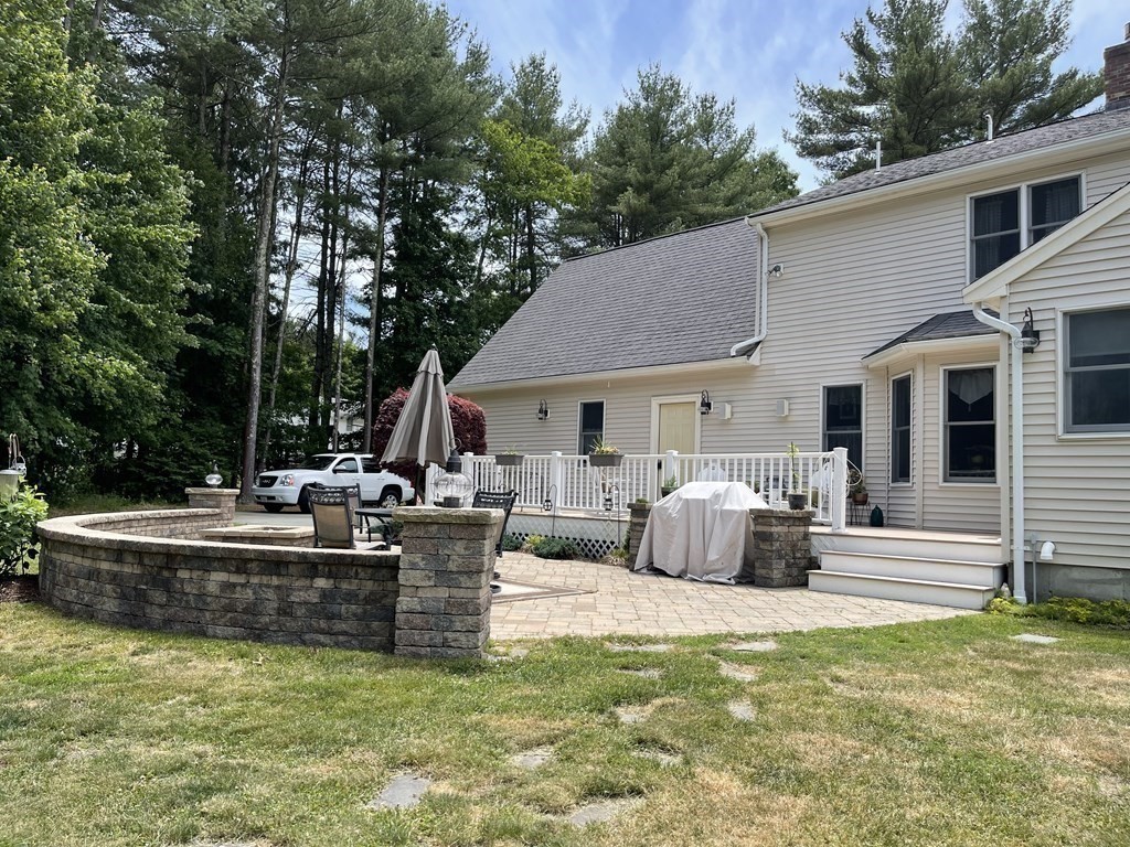 5 Blueberry Ln