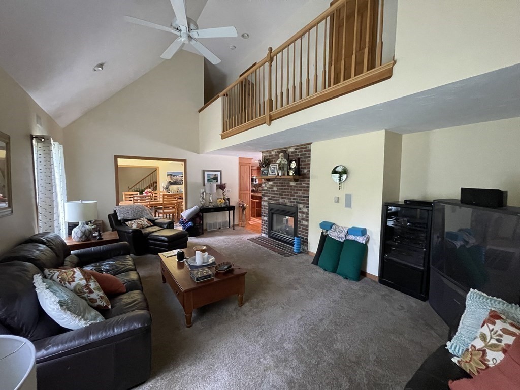 5 Blueberry Ln
