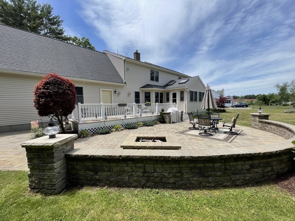 5 Blueberry Ln