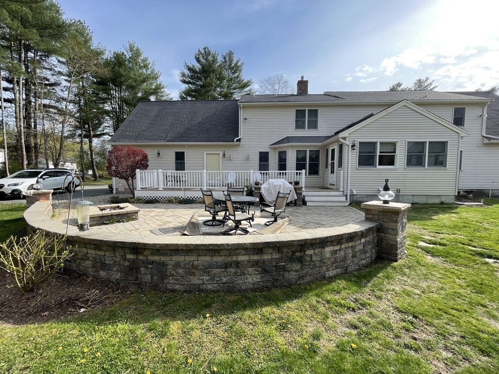 5 Blueberry Ln