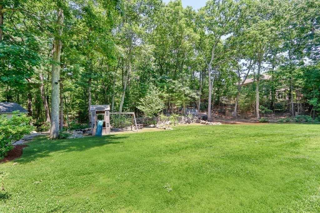 12 Pettees Pond Lane