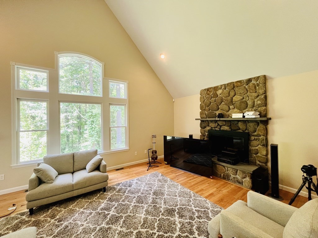 12 Pettees Pond Lane