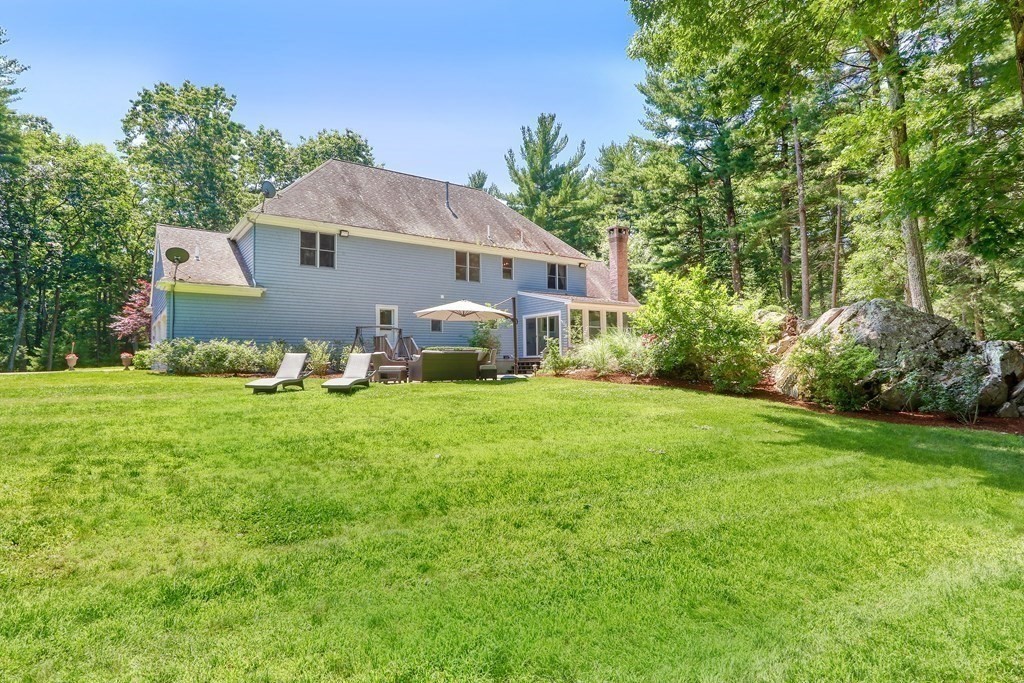 12 Pettees Pond Lane