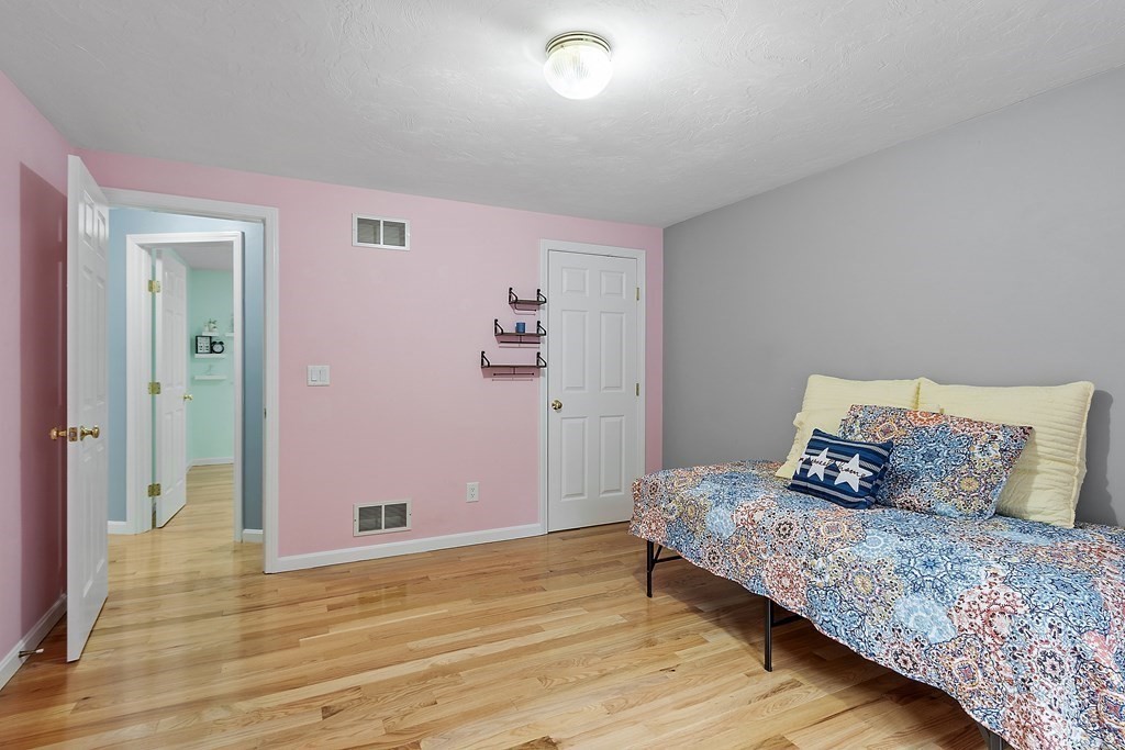 239 S Bolton Rd