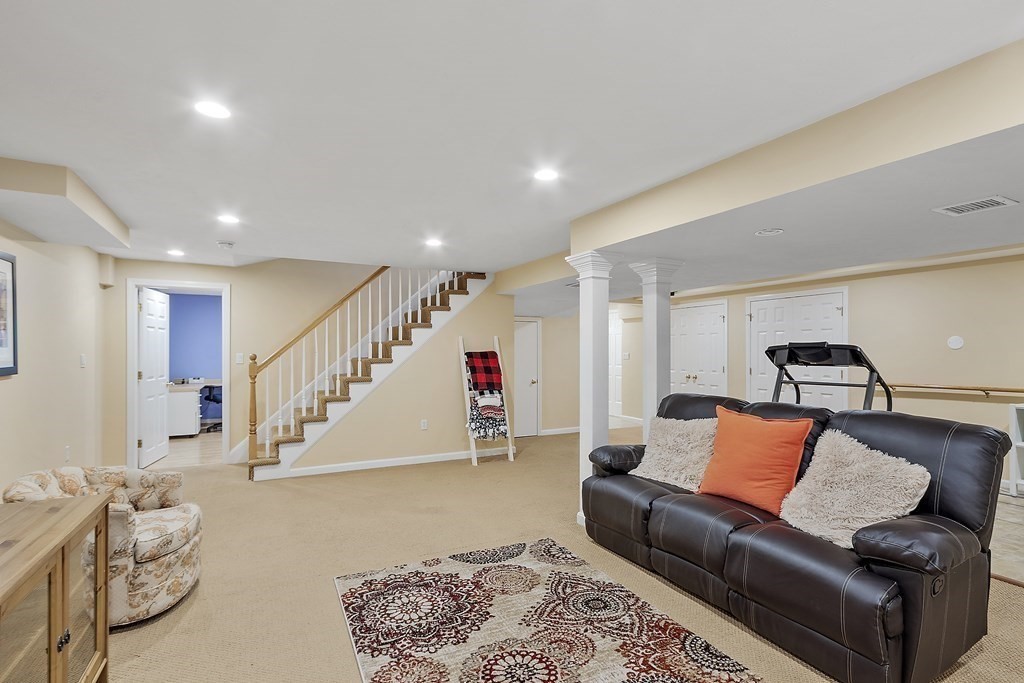 239 S Bolton Rd