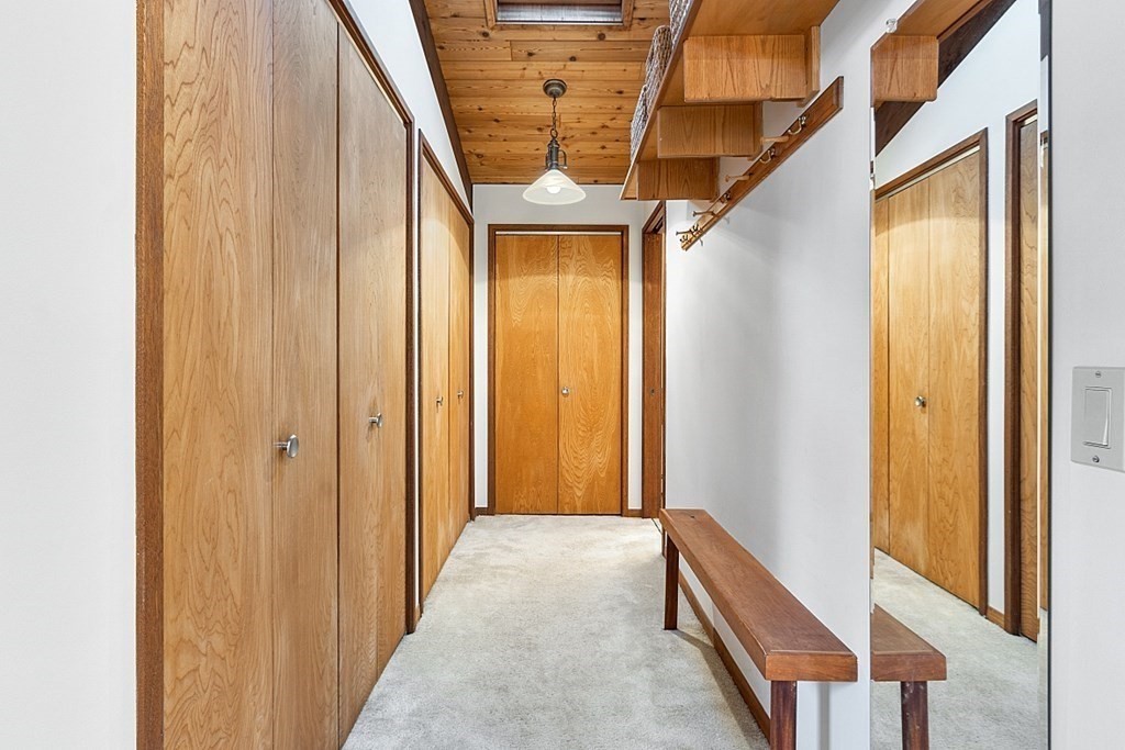 16 Stoney Gate