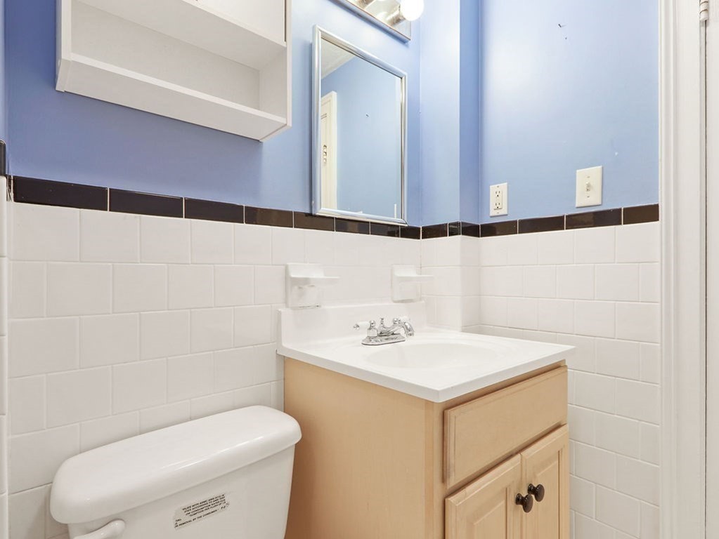 62-64 Rowe Street # A