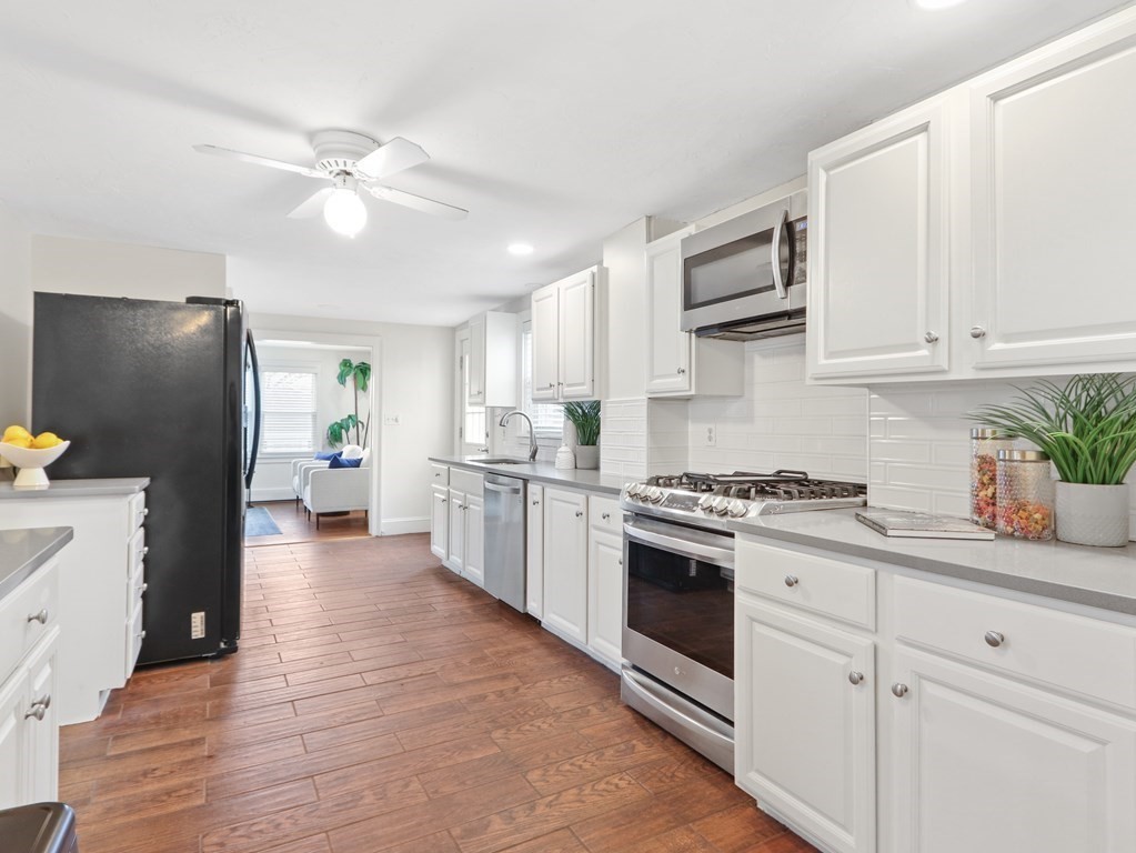 62-64 Rowe Street # A