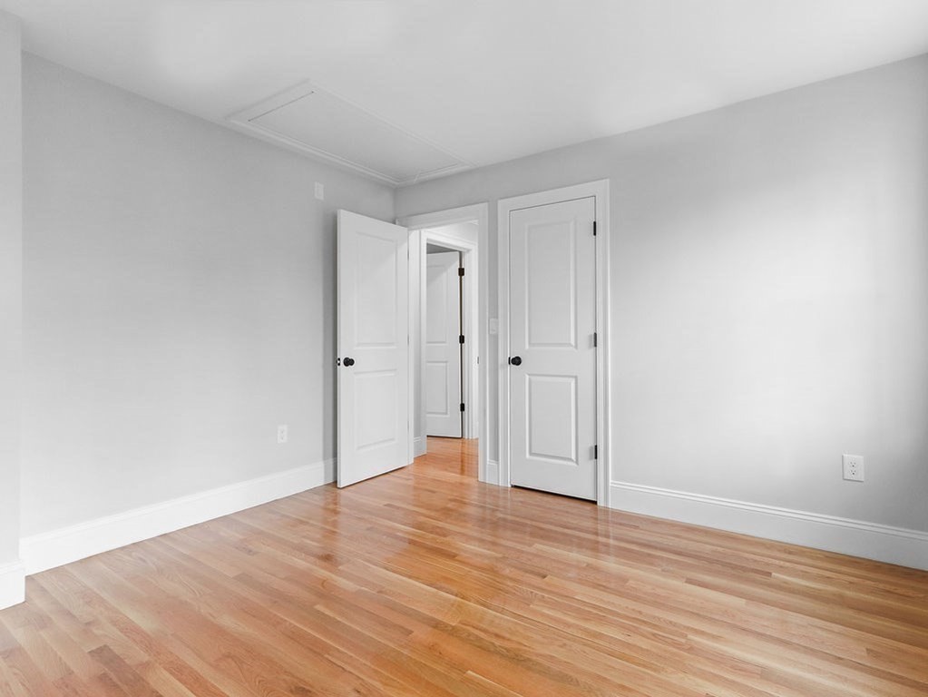 11 Cooper Road