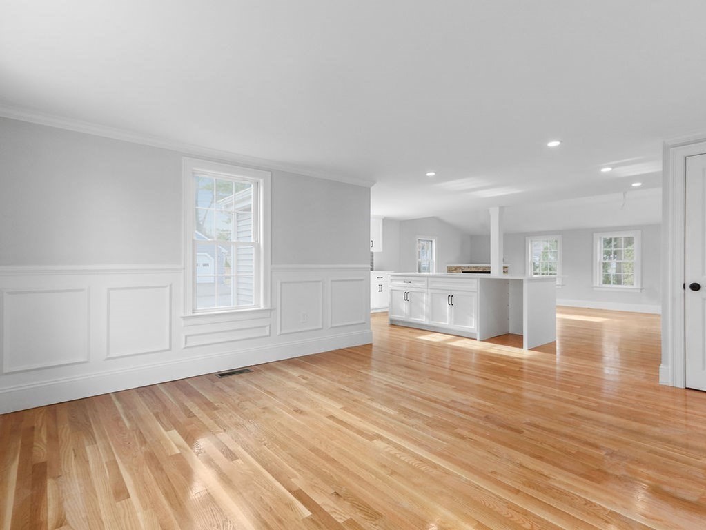 11 Cooper Road