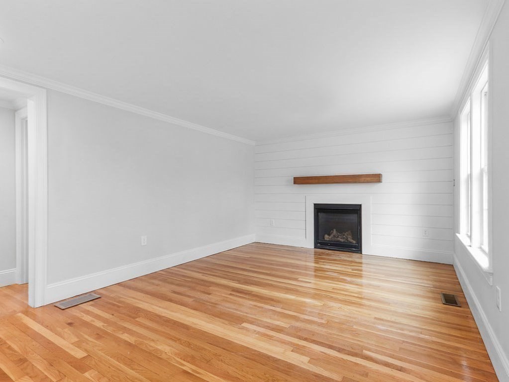 11 Cooper Road