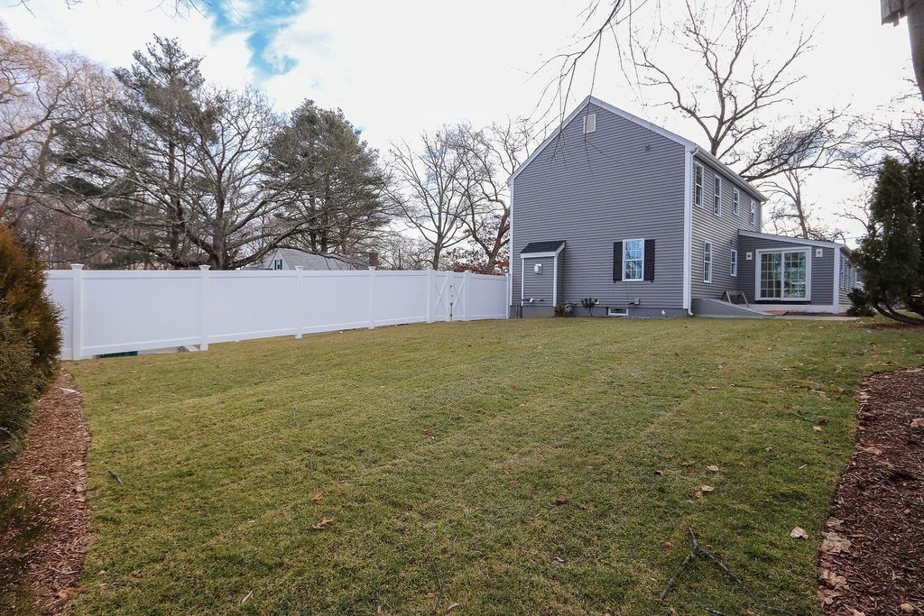 11 Cooper Road