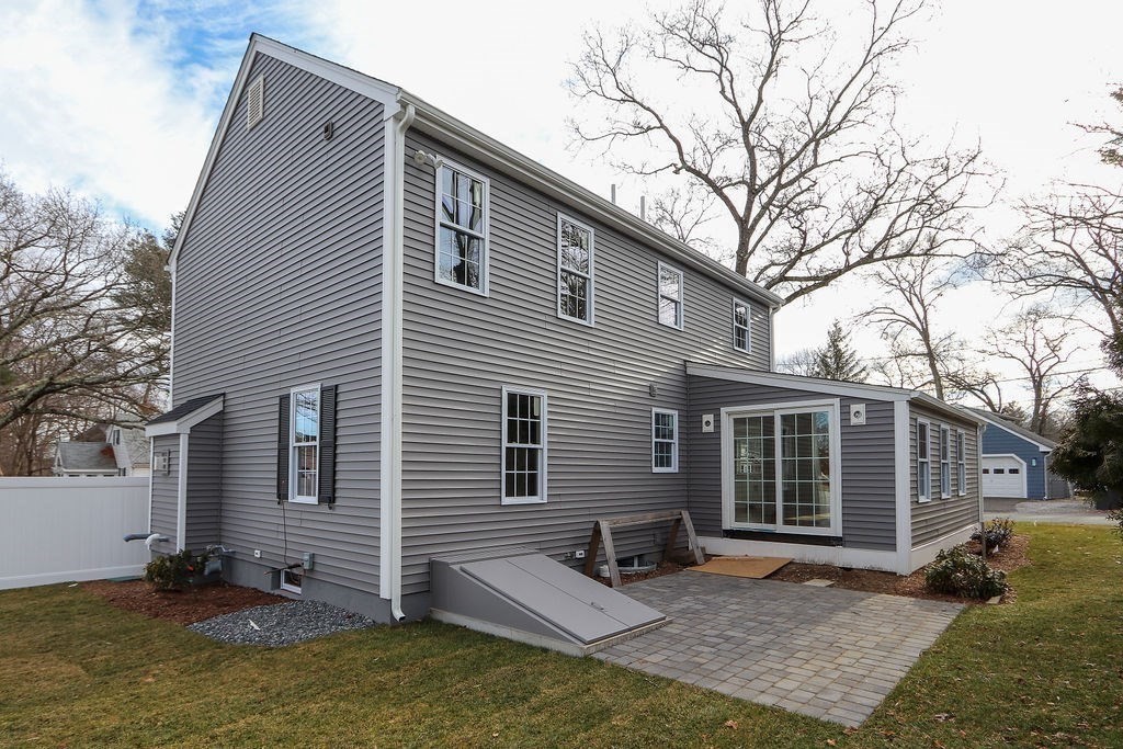 11 Cooper Road