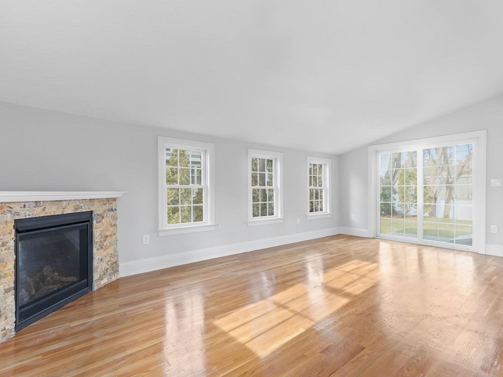 11 Cooper Road