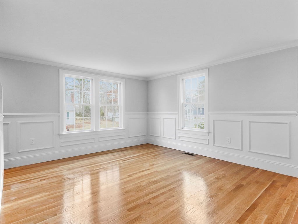 11 Cooper Road