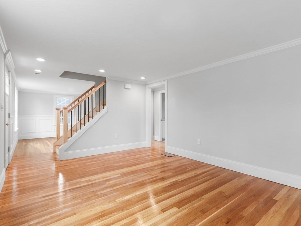 11 Cooper Road