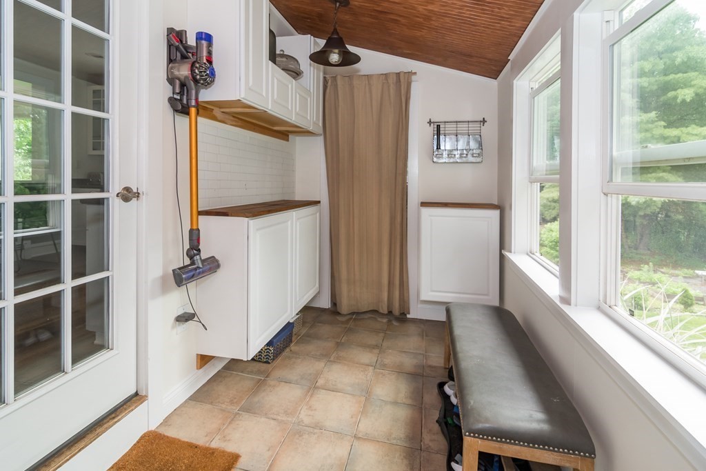 13 Jameson St