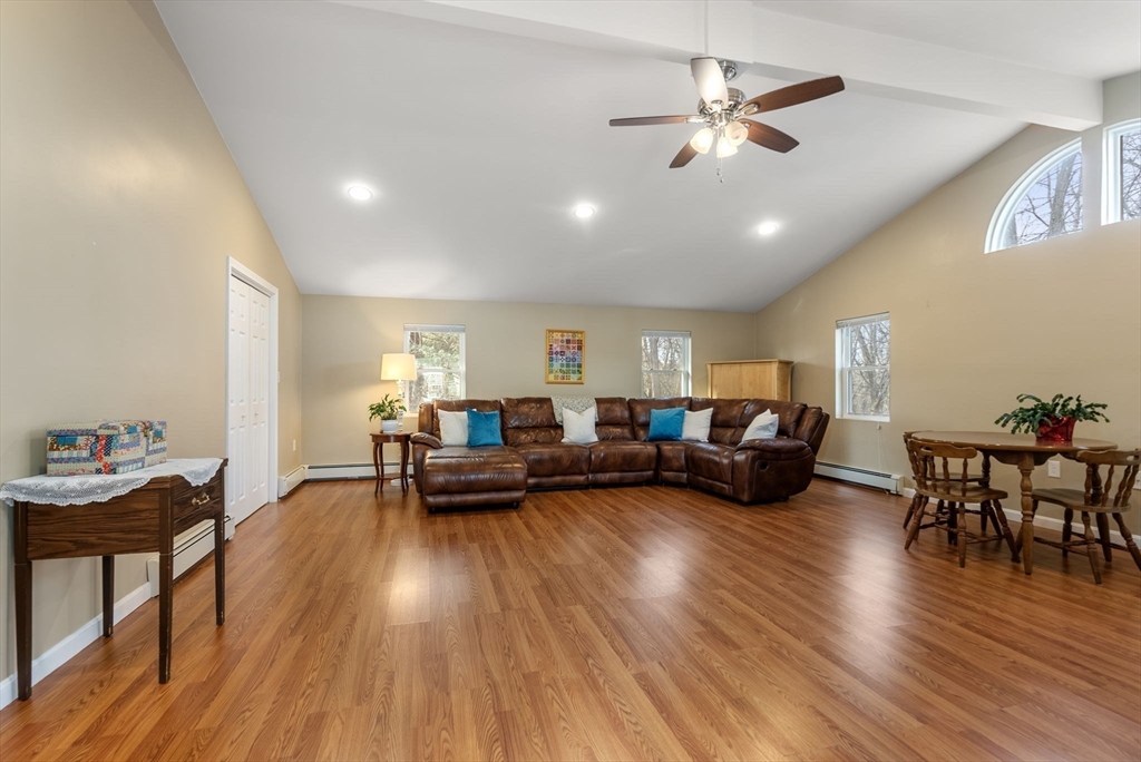 16 Daniels Rd