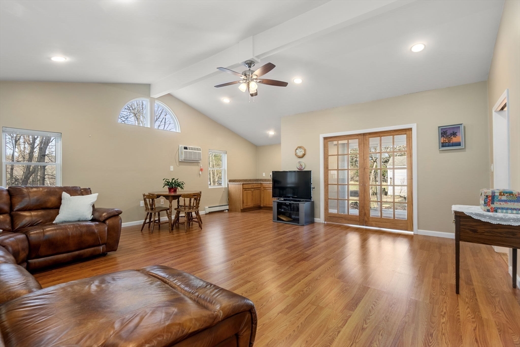 16 Daniels Rd