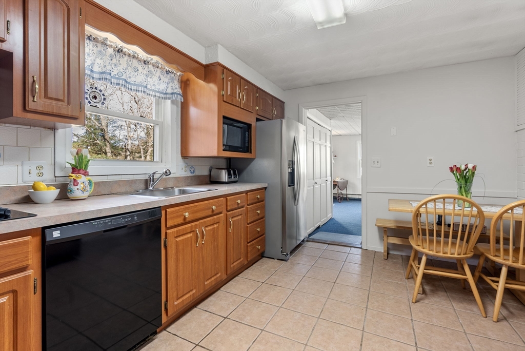 16 Daniels Rd