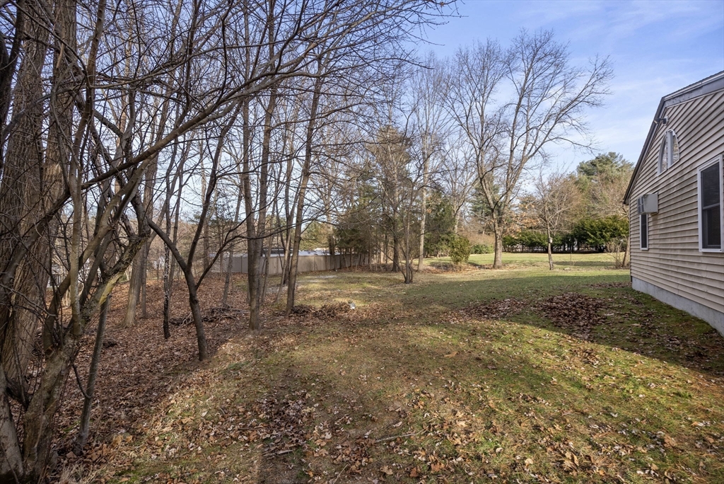 16 Daniels Rd