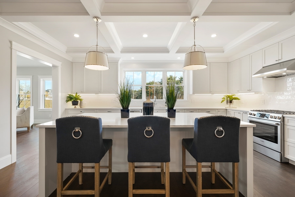 8 Wayside Court