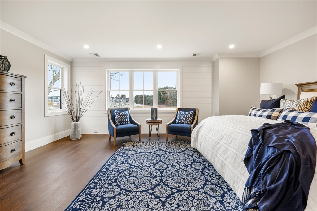 8 Wayside Court