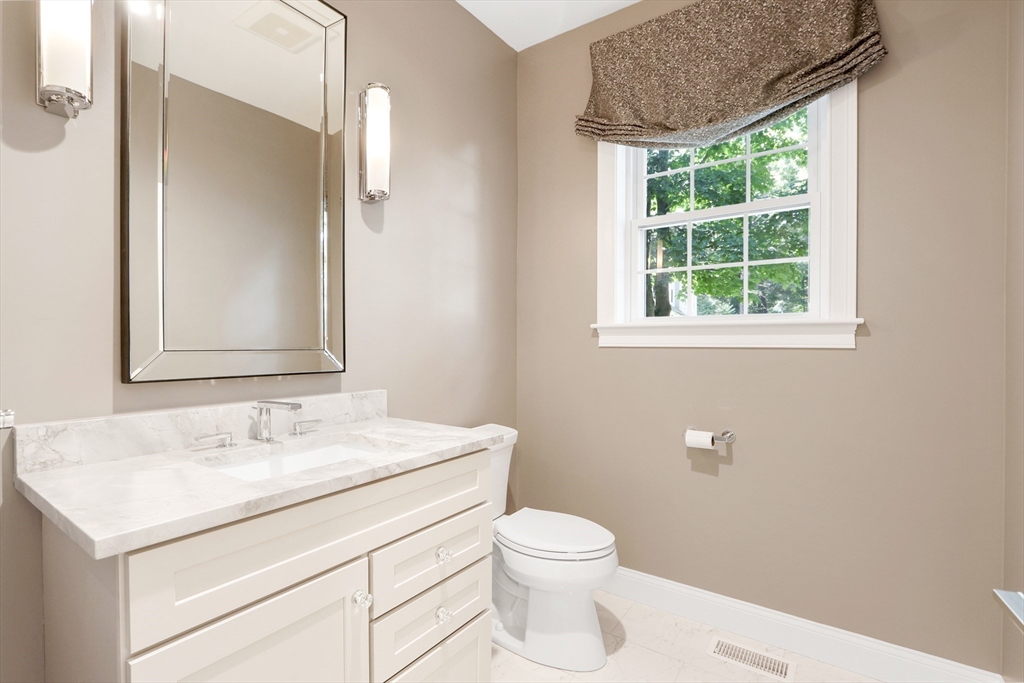 31 Wellesley Avenue # B