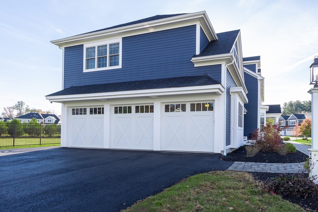 15 Graystone Lane