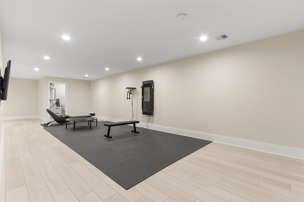 15 Graystone Lane