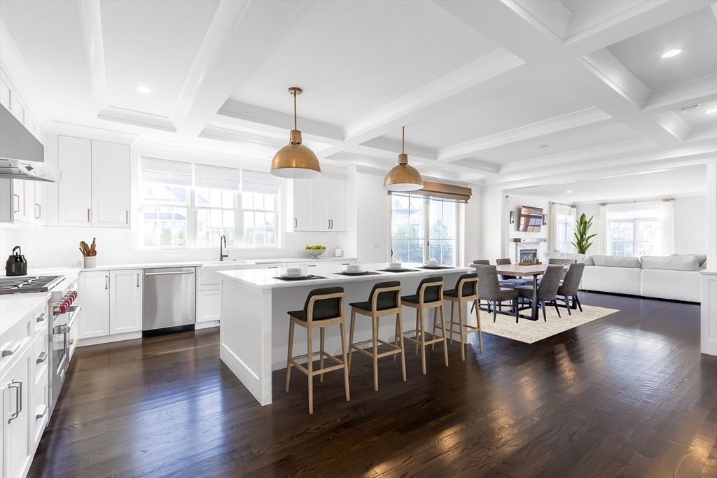 15 Graystone Lane