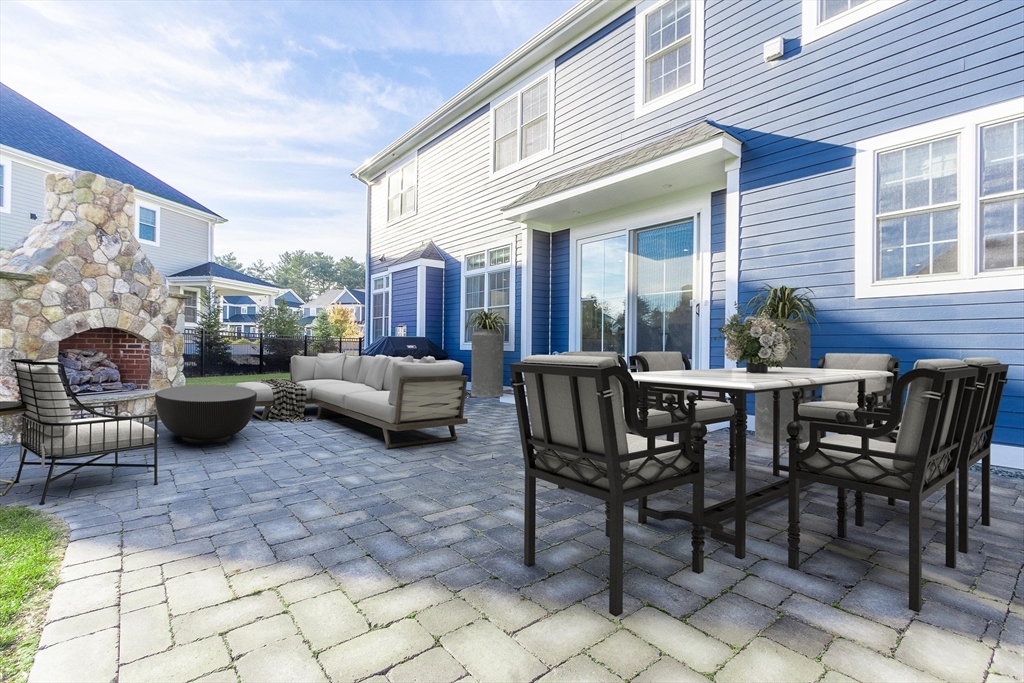15 Graystone Lane