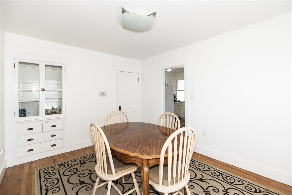 25-27 Hartford St