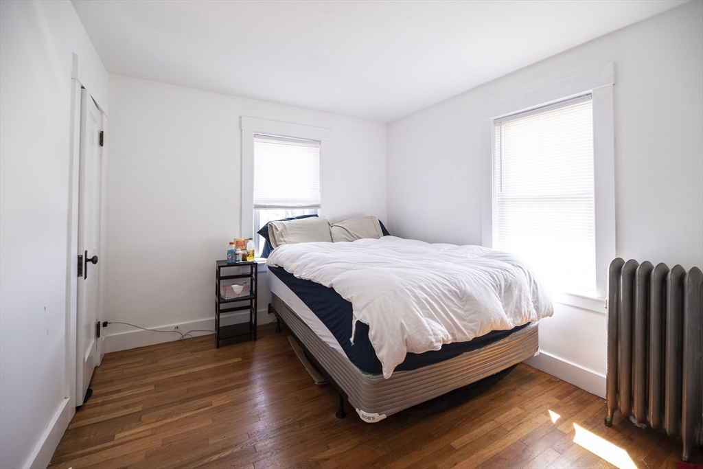 25-27 Hartford St