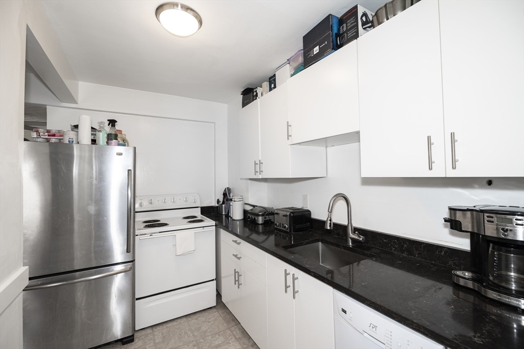 25-27 Hartford St