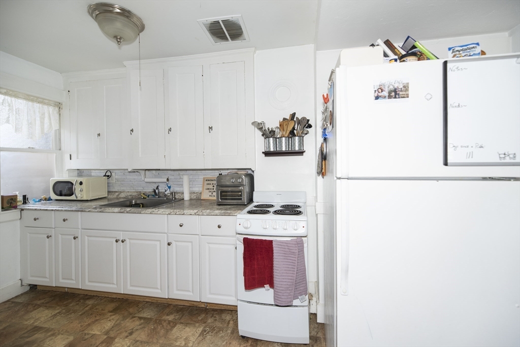 25-27 Hartford St