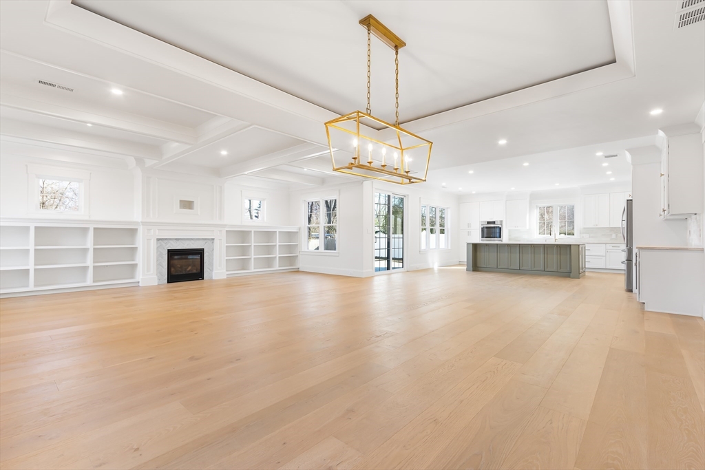 8 Greenleaf Road