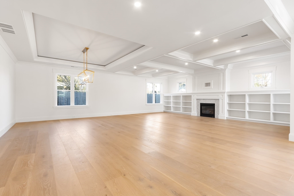 8 Greenleaf Road