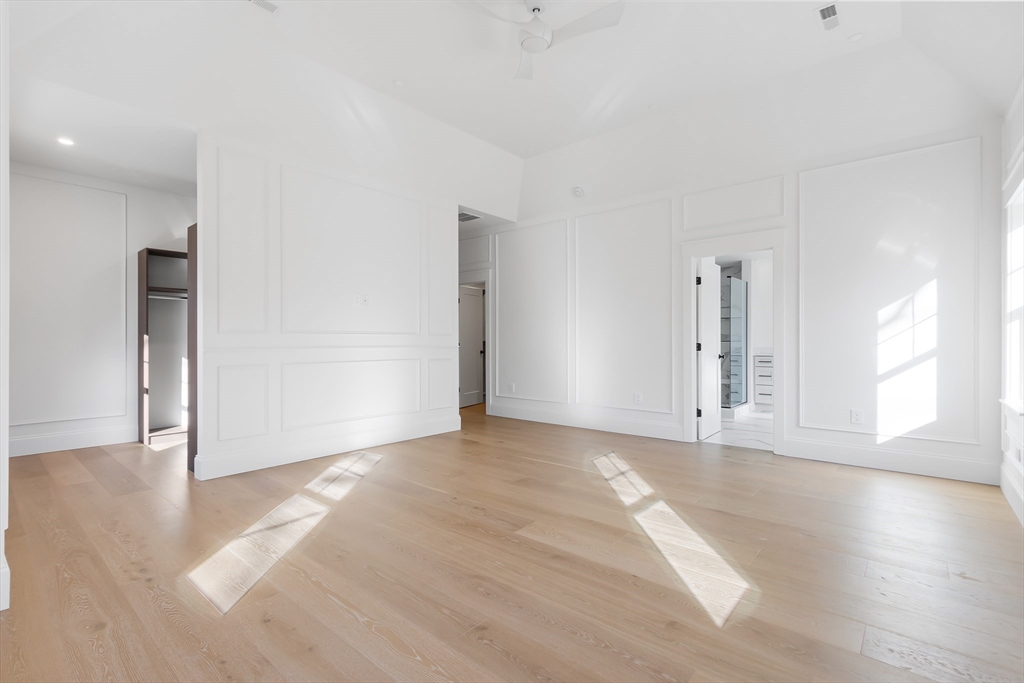 8 Greenleaf Road