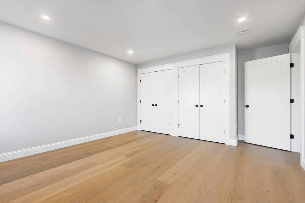8 Greenleaf Road